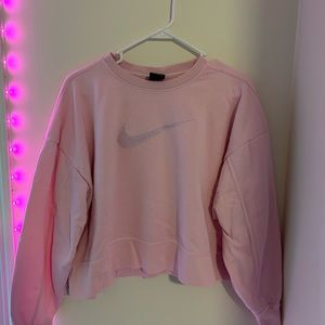 Nike pink cropped crewneck